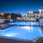 מלון דירות Club Del Carmen
