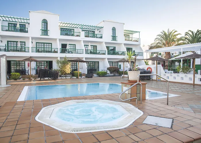 Апарт-готель Club Del Carmen 4*