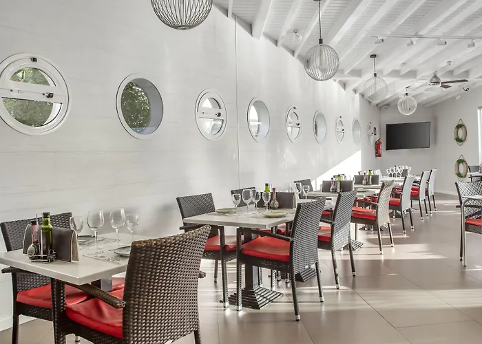 Апарт-готель Club Del Carmen 4*