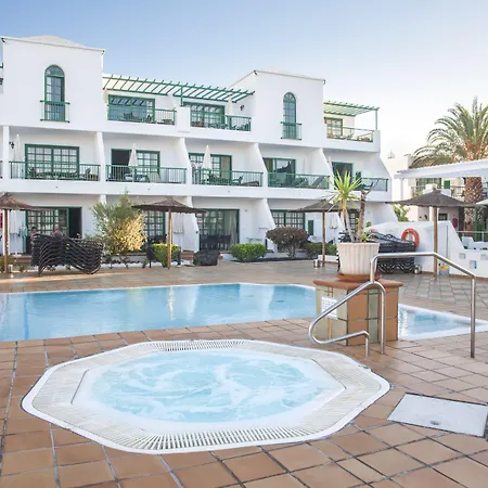 Ξενοδοχείο με διαμερίσματα Club Del Carmen 4*