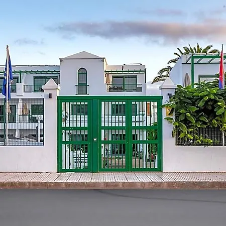 Club Del Carmen מלון דירות 4*