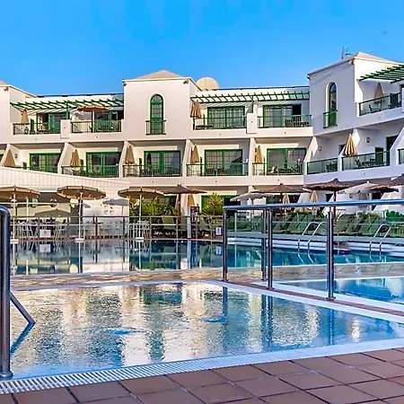 Club Del Carmen מלון דירות