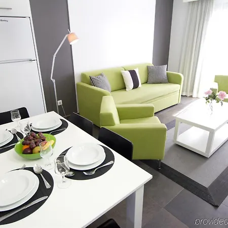 Club Del Carmen Aparthotel 4*