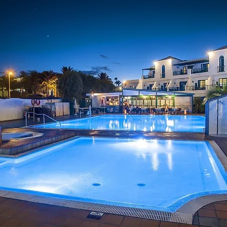 Ξενοδοχείο με διαμερίσματα Club Del Carmen