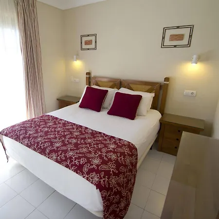 Aparthotel Club Del Carmen 3*