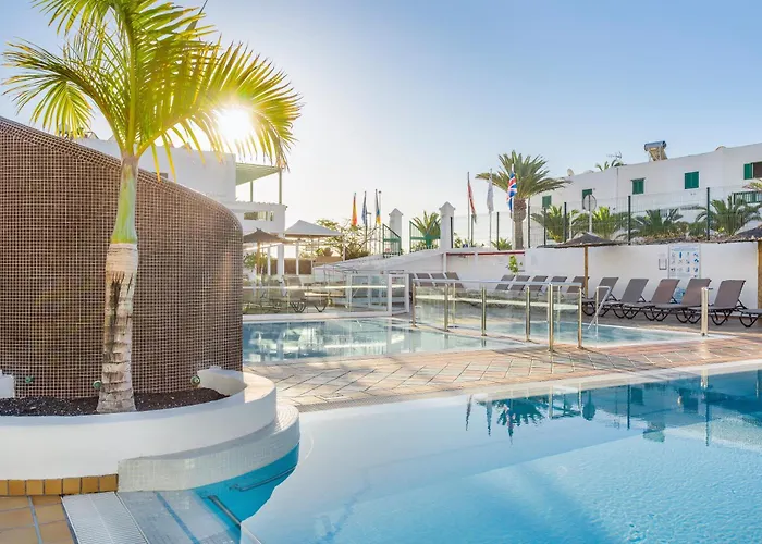 Apart-hotel Club Del Carmen 4*