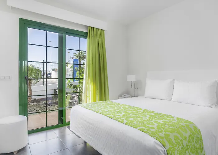 Club Del Carmen 4* Пуэрто дель Кармен